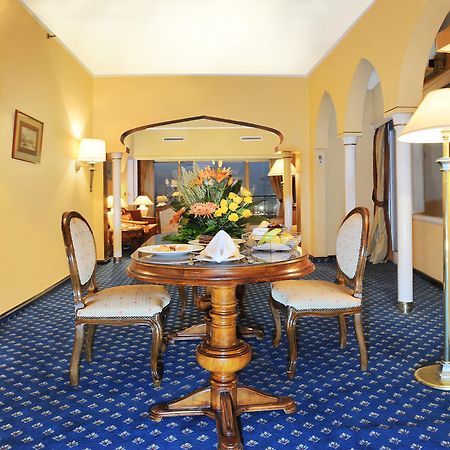 Shepheard Hotel Каїр Інтер'єр фото